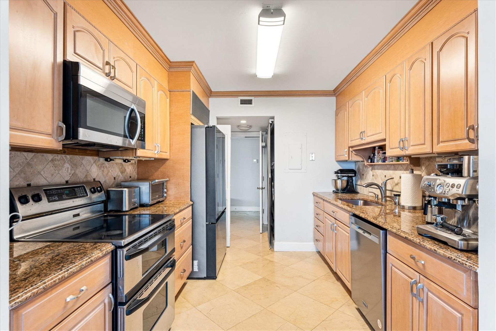 19707 Turnberry Way, Unit 9J, Aventura, FL 33180 Photo