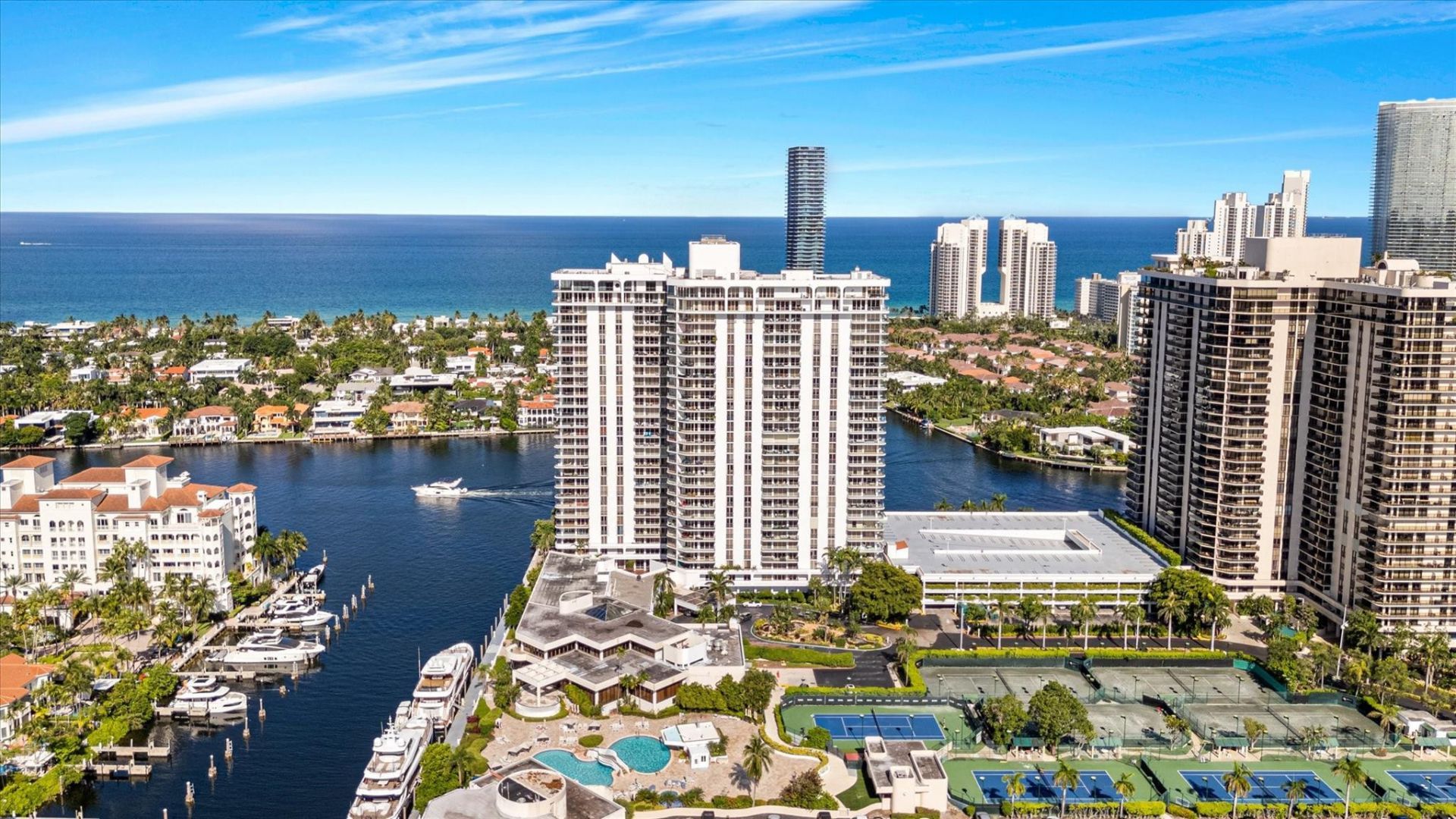 19707 Turnberry Way, Unit 9J, Aventura, FL 33180 Photo