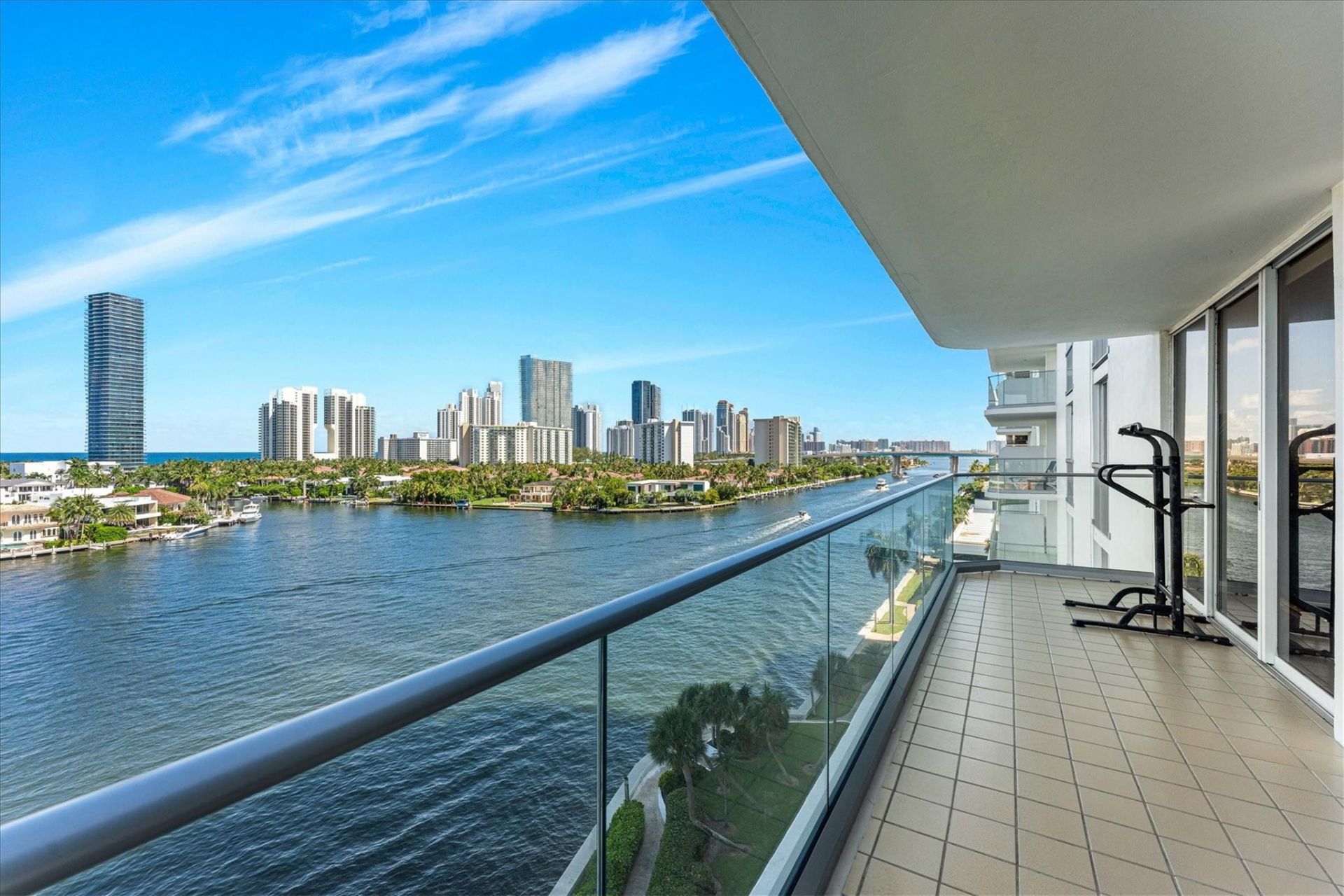 19707 Turnberry Way, Unit 9J, Aventura, FL 33180 Photo