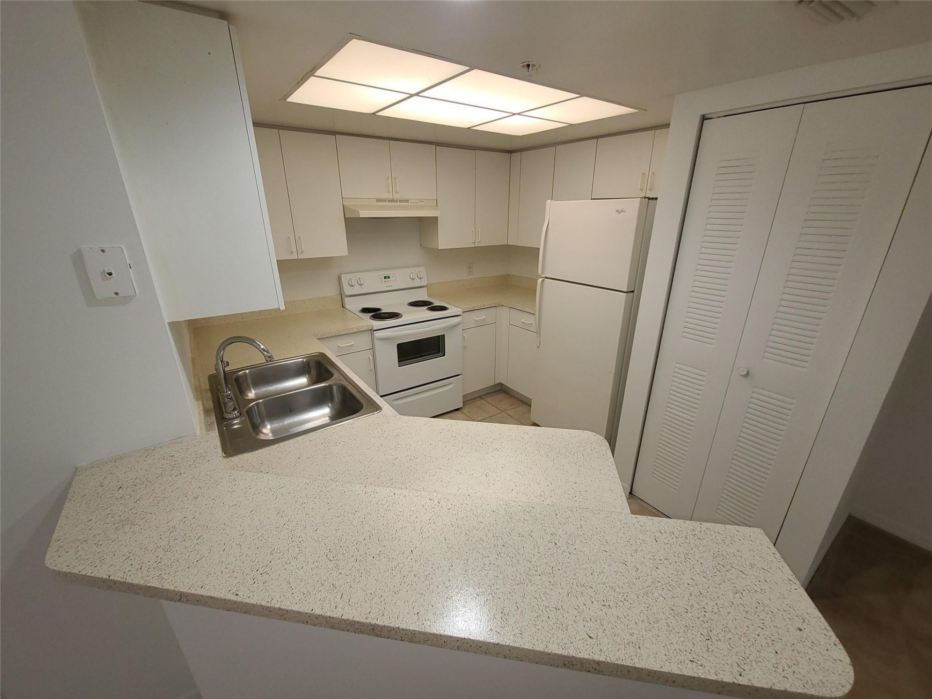 4159 N Haverhill Road, Unit 1316, West Palm Beach, FL 33417 Photo