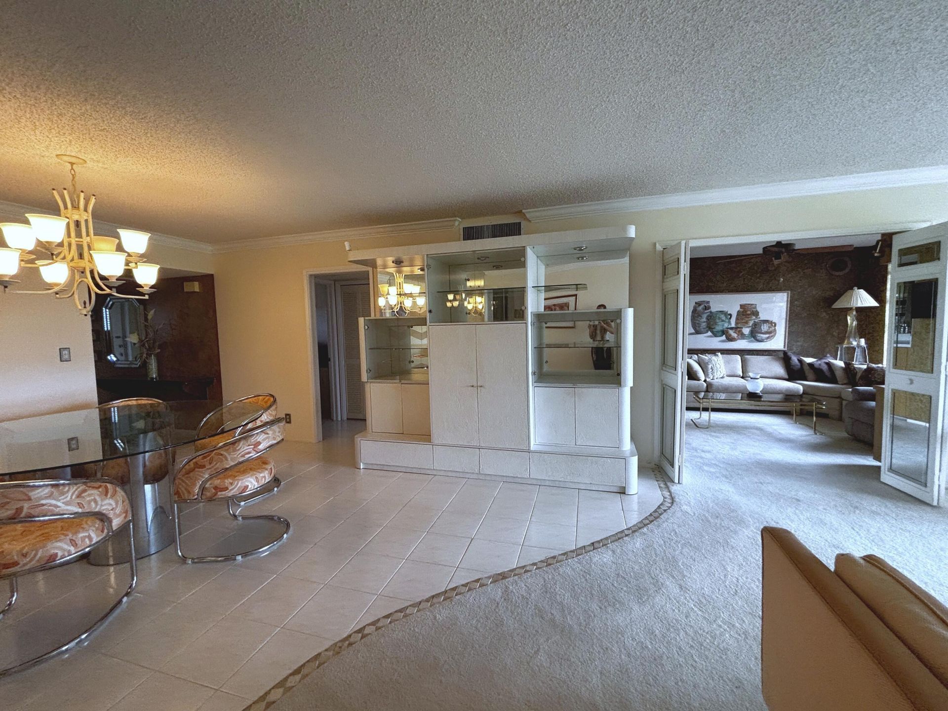 3930 Oaks Clubhouse Drive, Unit 506, Pompano Beach, FL 33069 Photo