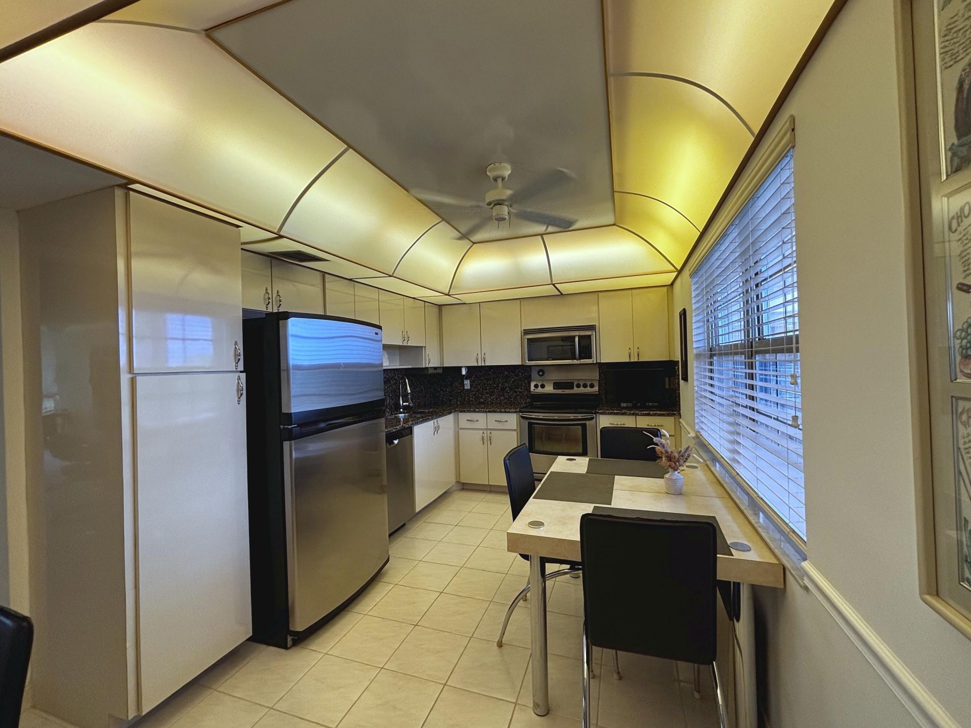 3930 Oaks Clubhouse Drive, Unit 506, Pompano Beach, FL 33069 Photo