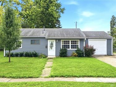 10 Regina Drive, Fairborn, OH 45324
