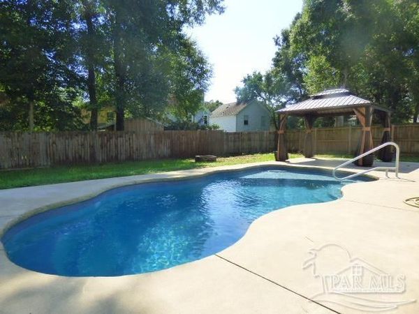 7466 Northpointe Blvd, Pensacola, FL 32514