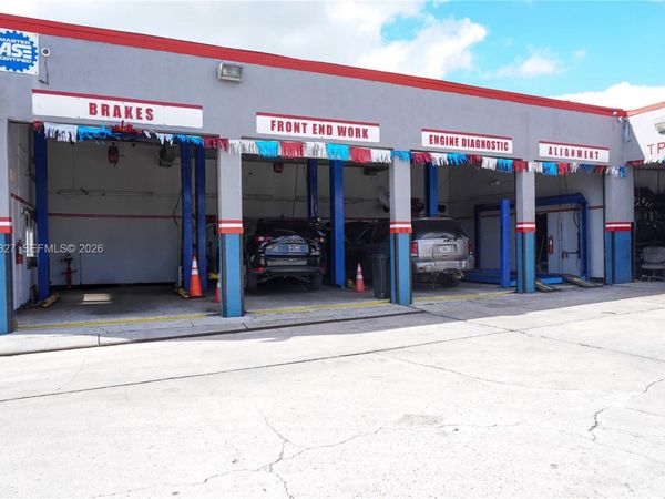 1001-1011 W Sunrise Blvd , Fort Lauderdale, FL 33311