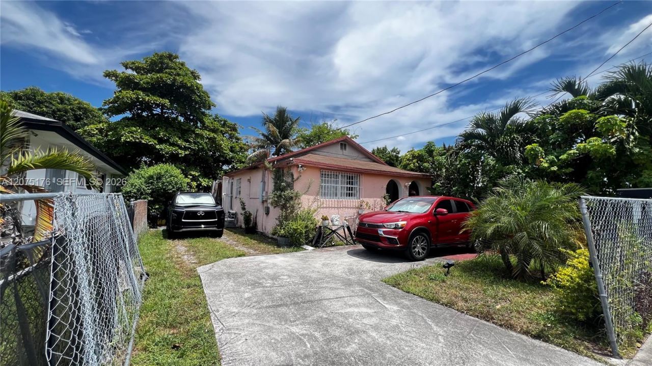 1135 NW 65th St , Miami, FL 33150 Photo