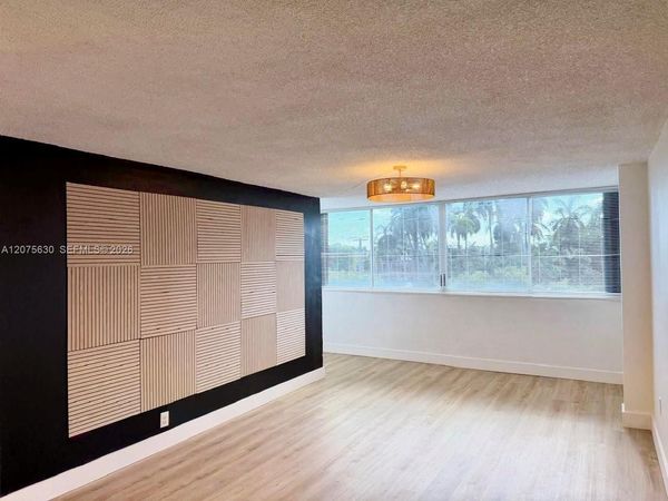 5055 NW 7th St , Unit 413, Miami, FL 33126