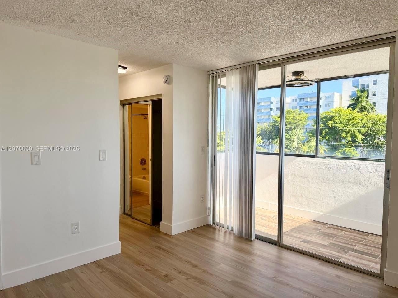 5055 NW 7th St , Unit 413, Miami, FL 33126 Photo