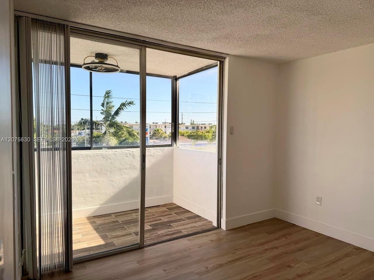 5055 NW 7th St , Unit 413, Miami, FL 33126 Photo