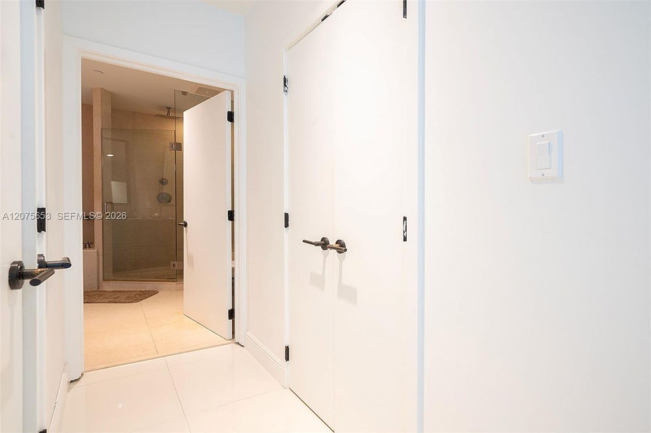6799 Collins Ave , Unit 510, Miami Beach, FL 33141 Photo