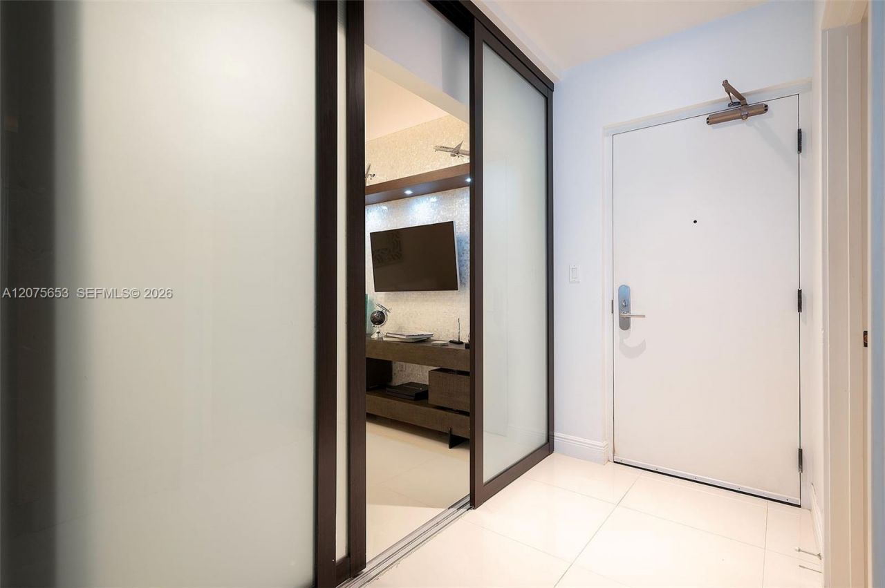 6799 Collins Ave , Unit 510, Miami Beach, FL 33141 Photo