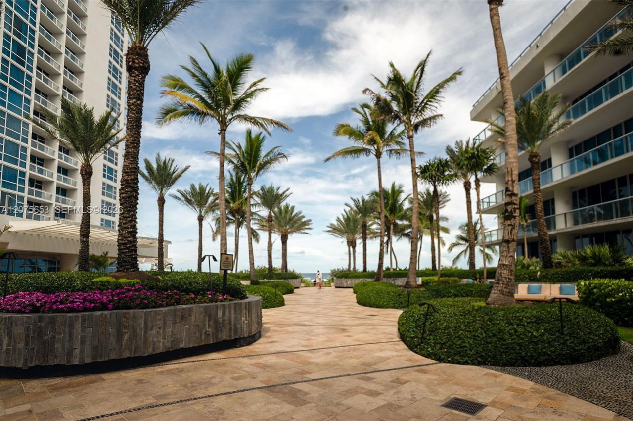 6799 Collins Ave , Unit 510, Miami Beach, FL 33141 Photo