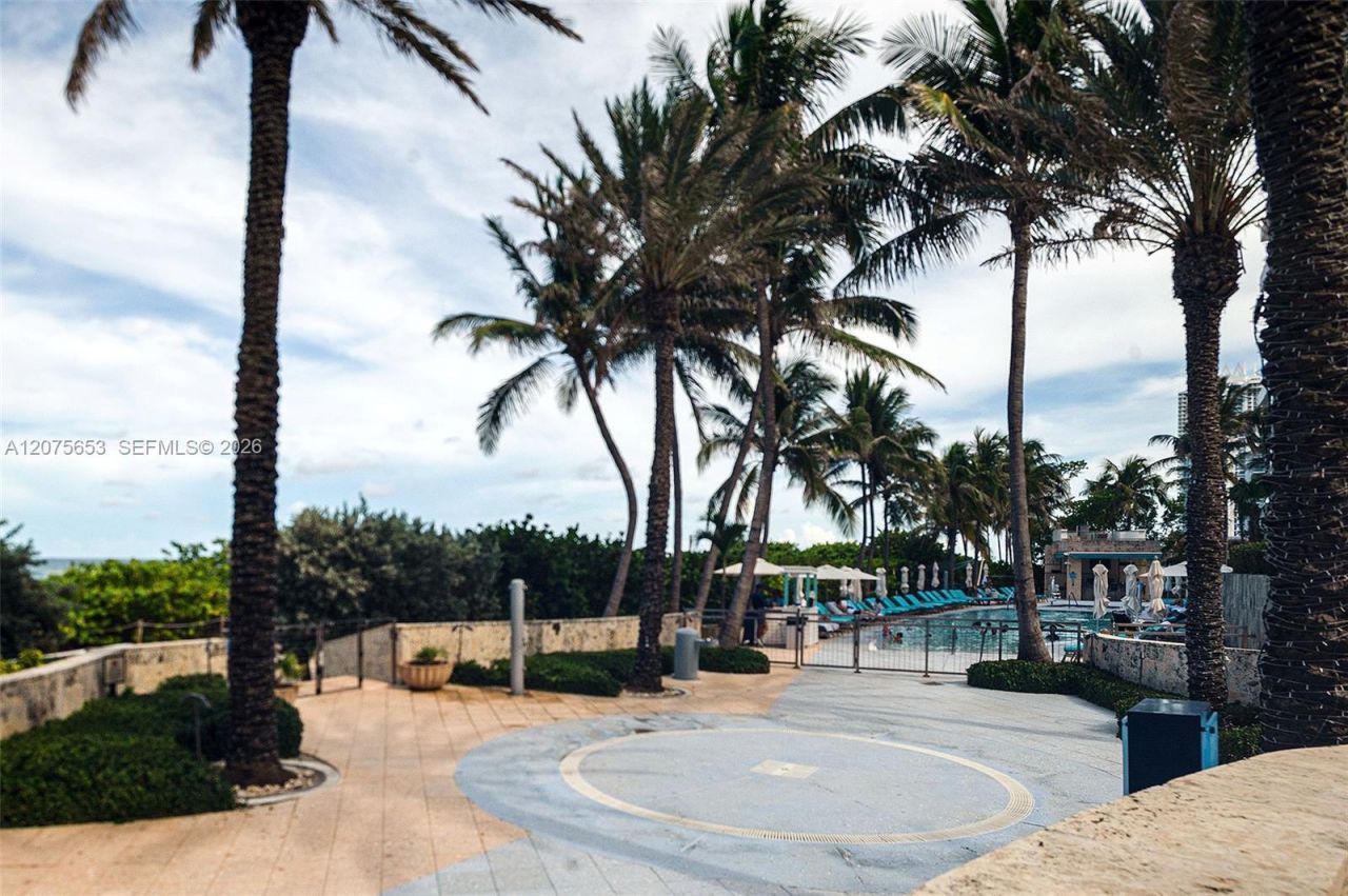 6799 Collins Ave , Unit 510, Miami Beach, FL 33141 Photo