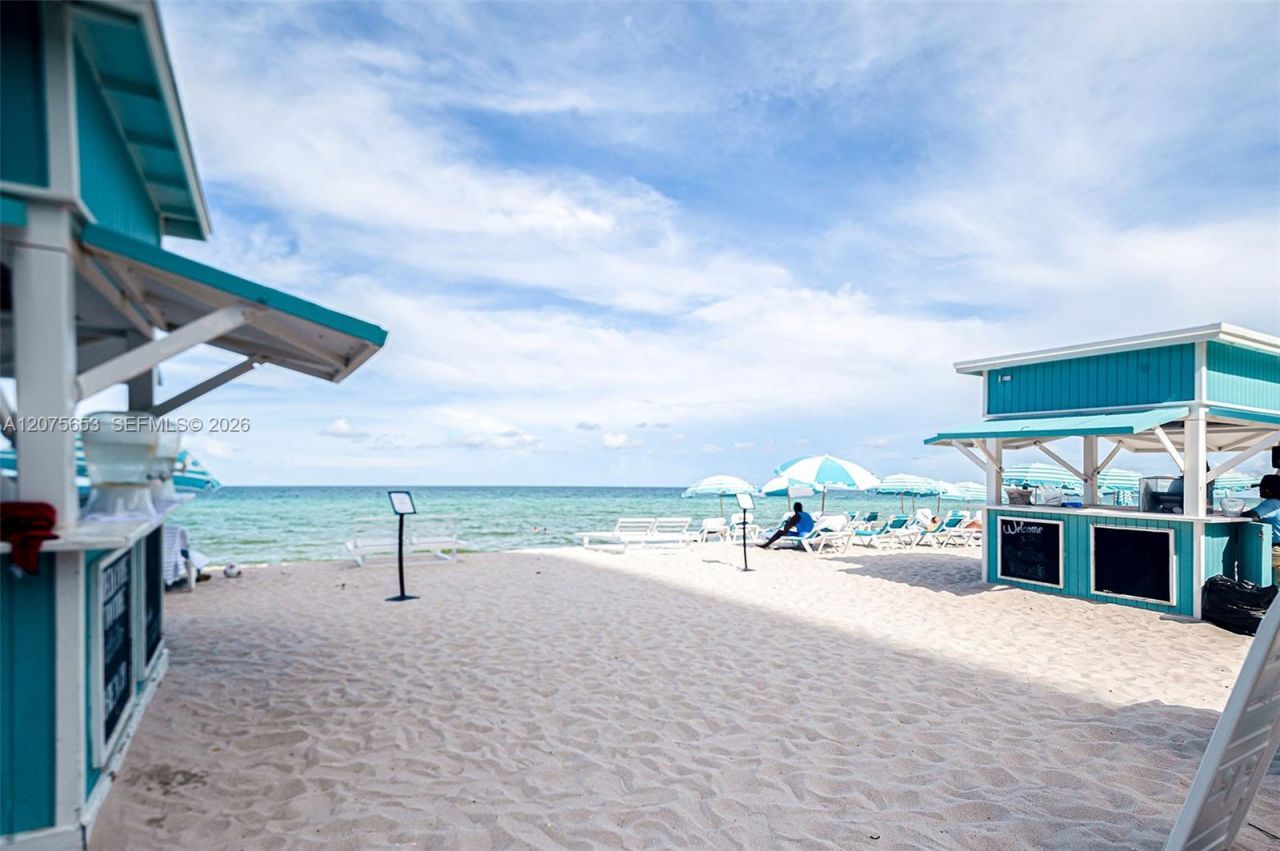 6799 Collins Ave , Unit 510, Miami Beach, FL 33141 Photo