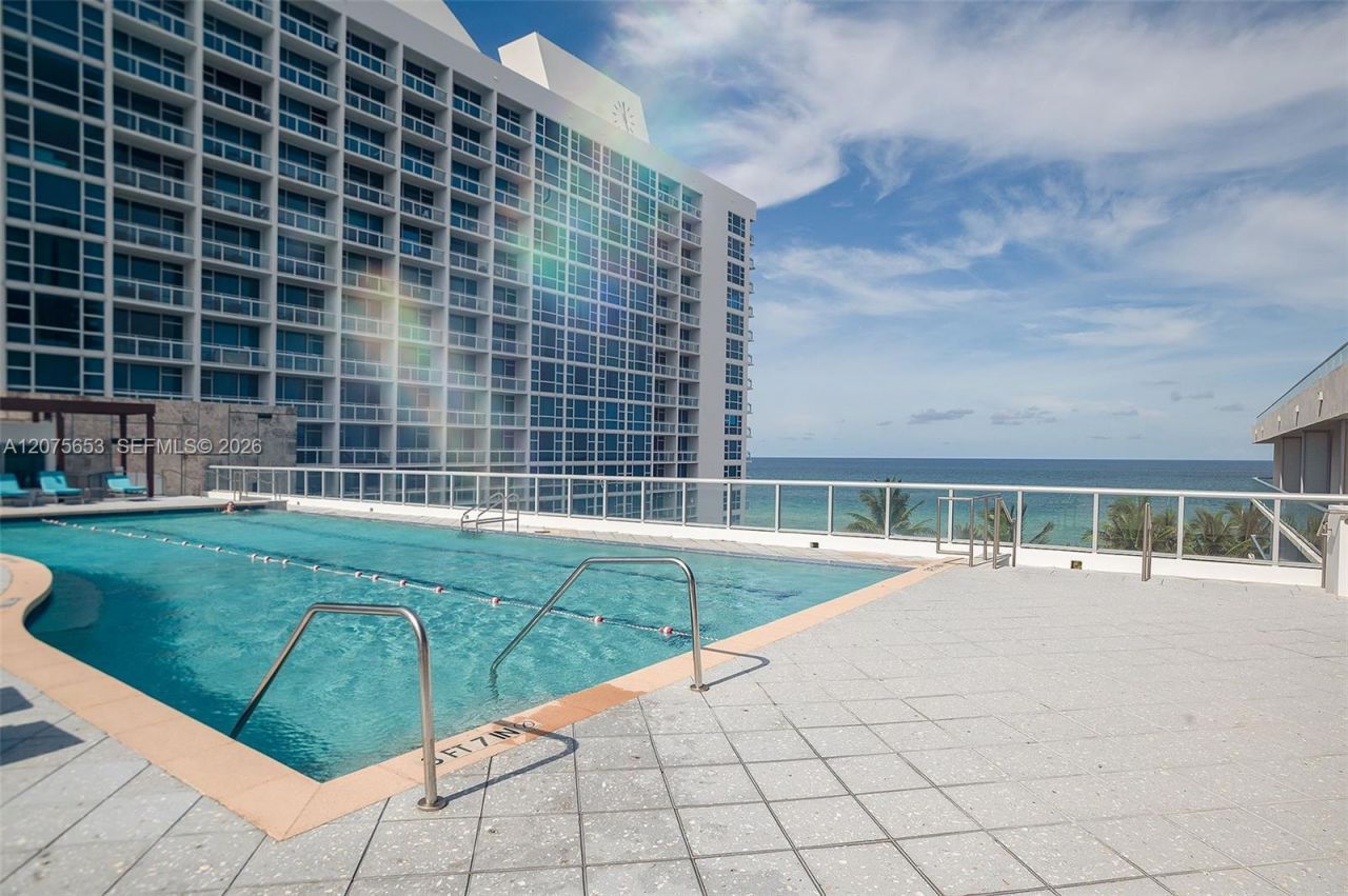 6799 Collins Ave , Unit 510, Miami Beach, FL 33141 Photo