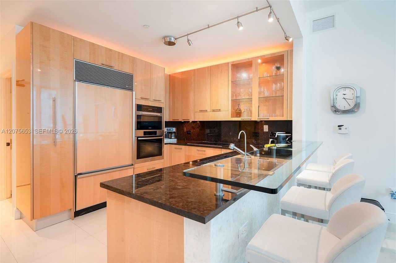 6799 Collins Ave , Unit 510, Miami Beach, FL 33141 Photo