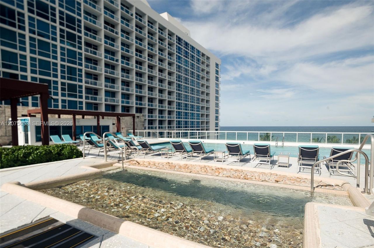 6799 Collins Ave , Unit 510, Miami Beach, FL 33141 Photo