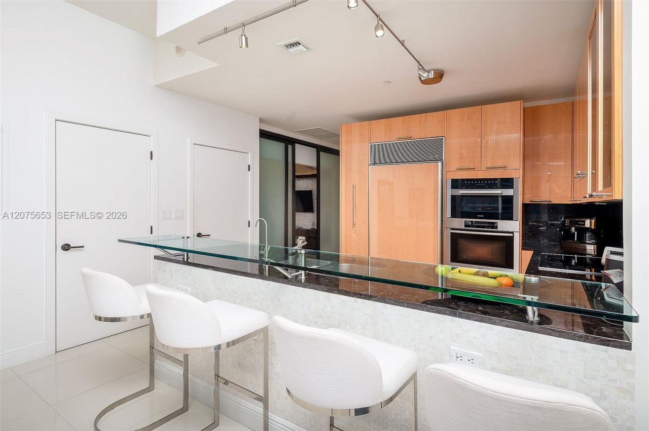 6799 Collins Ave , Unit 510, Miami Beach, FL 33141 Photo