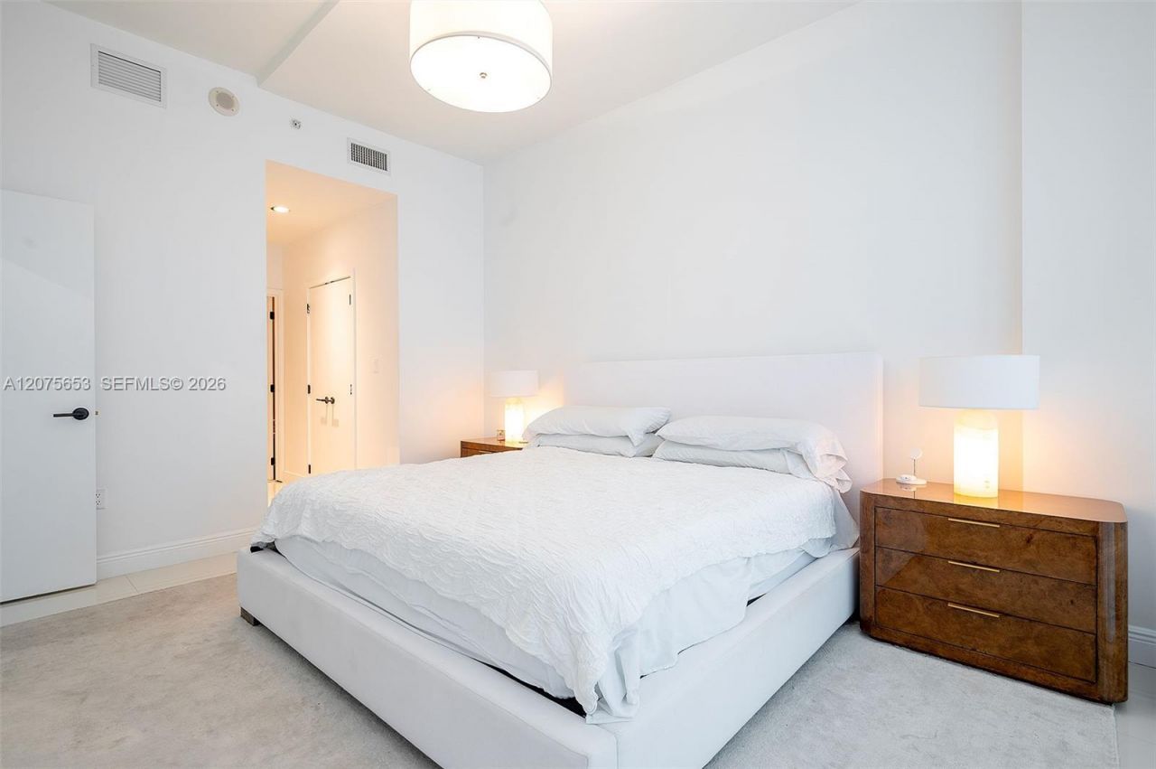 6799 Collins Ave , Unit 510, Miami Beach, FL 33141 Photo