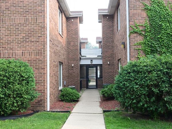5805 W Eddy Street , Unit 1D, Chicago, IL 60634