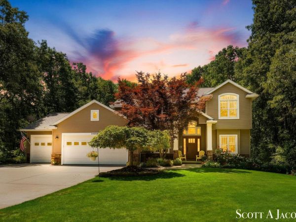 10980 Sandy Oak Trail, Cedar Springs, MI 49319