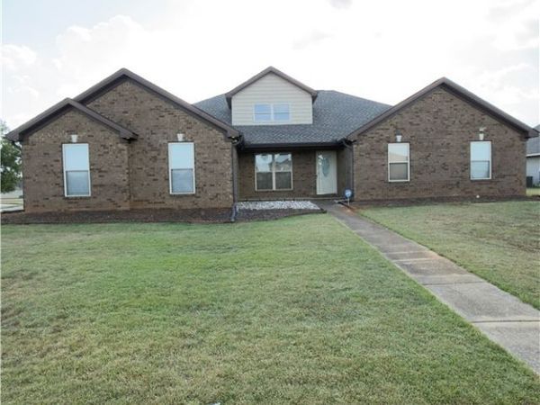 16391 Cherokee Bend Parkway, Moundville, AL 35474