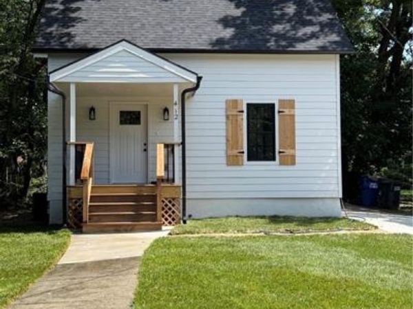 412 Michigan Street, Lawrence, KS 66044