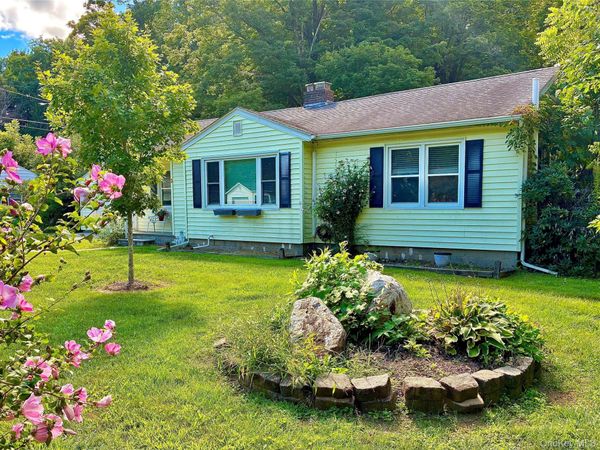 3 KING Road , Rhinebeck, NY 12572