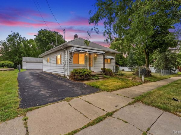 2083 Dutcher Street, Flint Township, Mi 48532