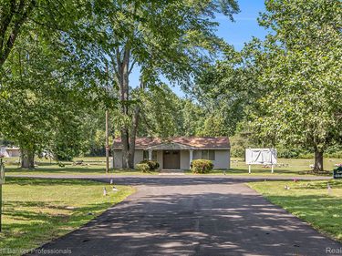 48300 Willow Road, Sumpter Township, Mi 48111