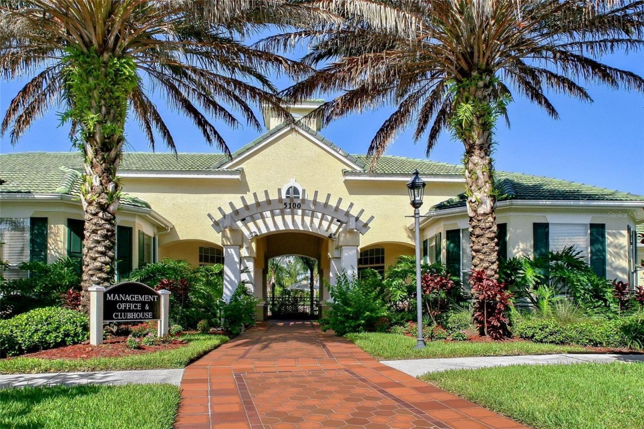 5152 Northridge Road, Unit 304, Sarasota, FL 34238 Photo