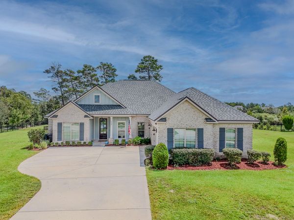 559 Coastal Breeze Drive, Freeport, FL 32439