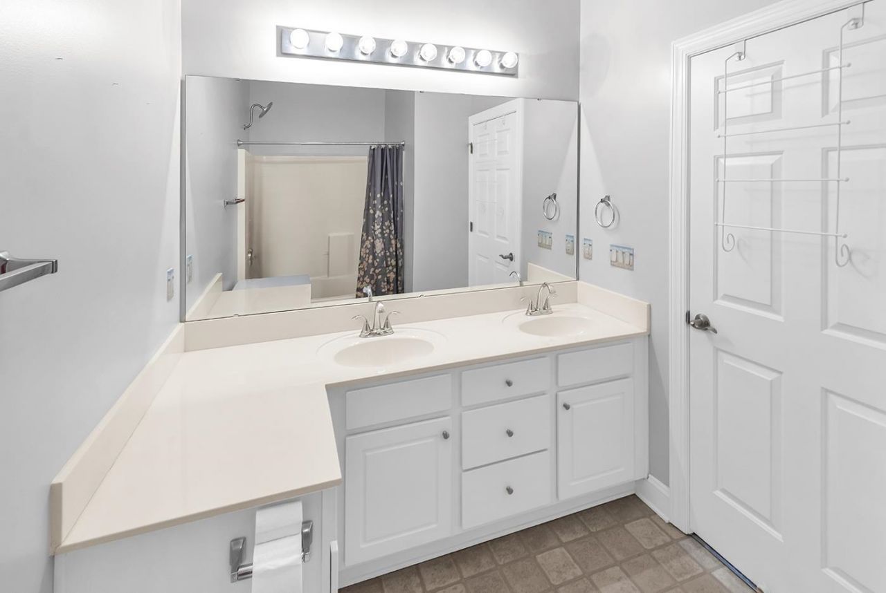 4933 Crab Pond Ct. Photo 24