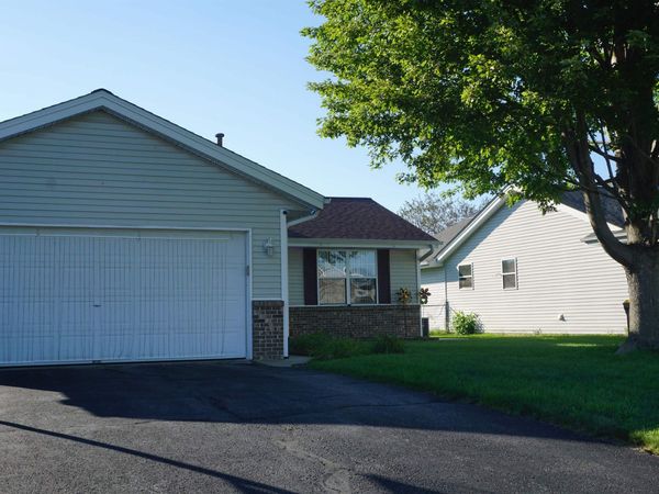 134 Safe Landing Drive, MACHESNEY PARK, IL 61115