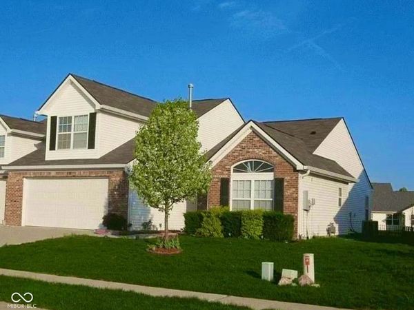1350 Hamilton Drive, Greenwood, IN 46143