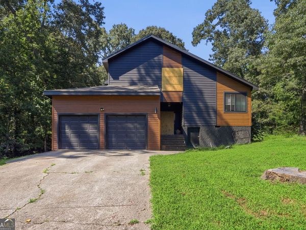 2668 Royal Oak Court, Acworth, GA 30102