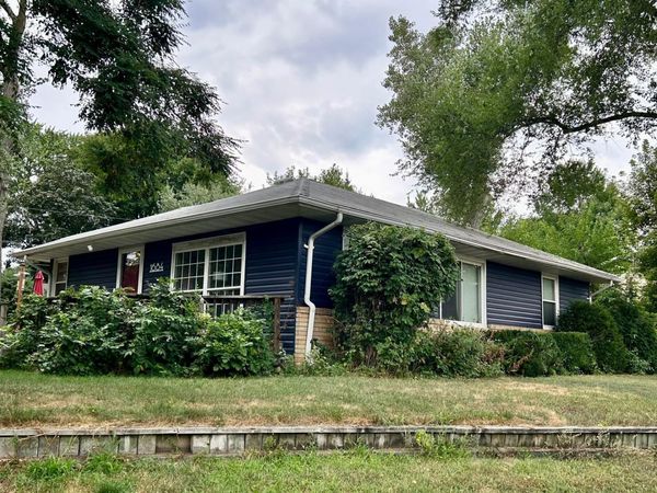 1684 Long Lake Road, New Brighton, MN 55112