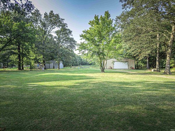 4911 Slim Pond Road, Mount Vernon, IN 47620