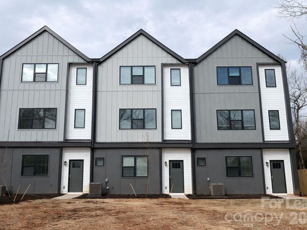 3426 Brookshire Boulevard , Charlotte, NC 28216