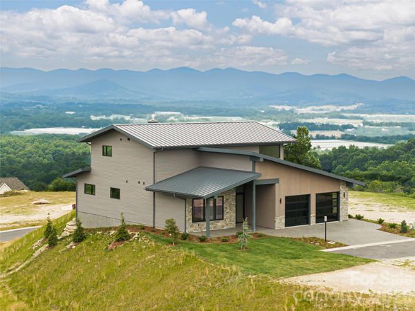 24 S Watchman Drive , Hendersonville, NC 28791