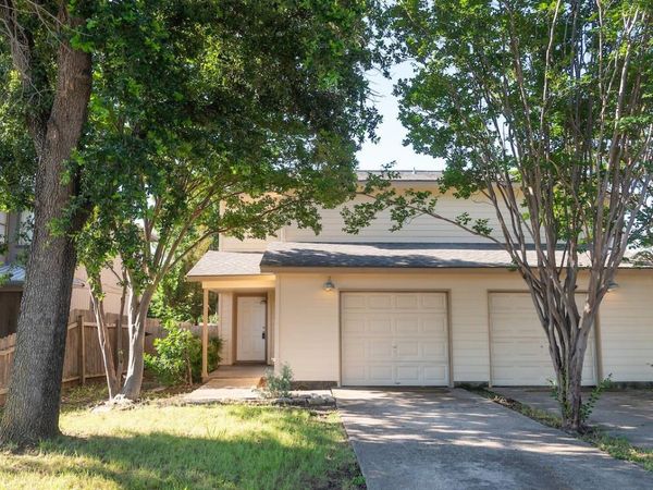 925 Chisholm CV, Round Rock, TX 78681
