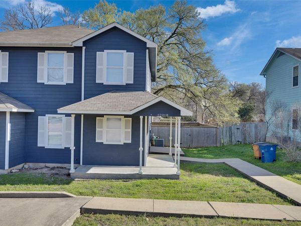 3201 Jack Cook DR, Unit B, Austin, TX 78723