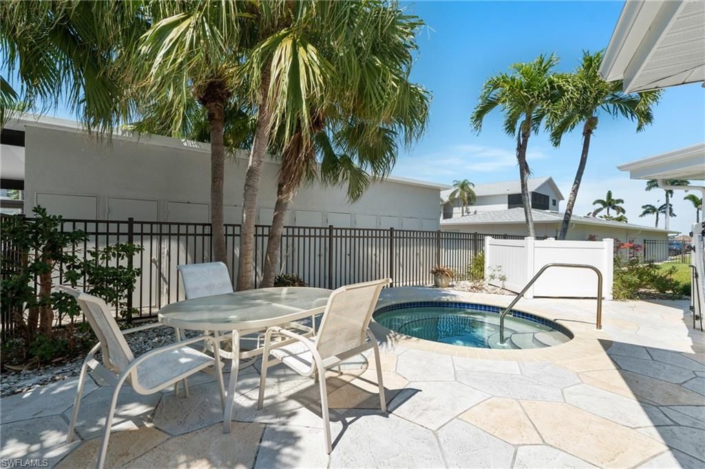 4230 SE 20th Pl, Unit 302, Cape Coral, FL 33904 Photo