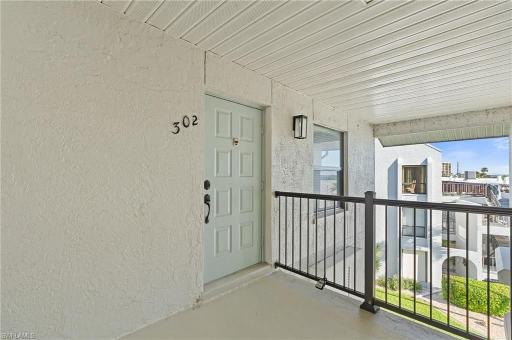 4230 SE 20th Pl, Unit 302, Cape Coral, FL 33904 Photo