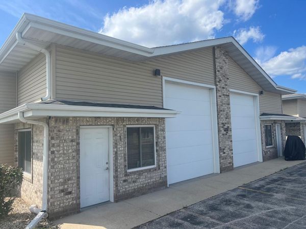 1232 Lang St, West Bend, WI 53090