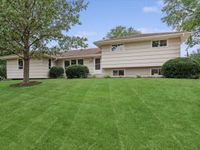 540 Bluebell Court, Lisle, IL 60532 primary photo