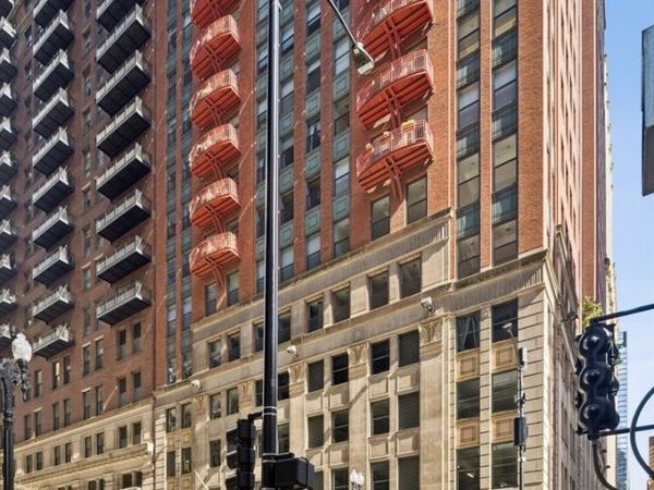 208 W Washington Street , Unit 1813, Chicago, IL 60606