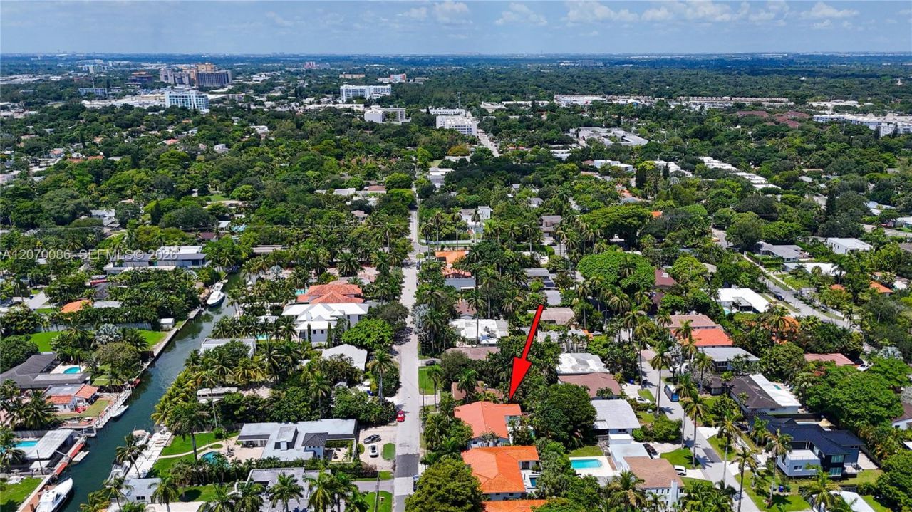 1085 NE 84th St , Miami, FL 33138 Photo