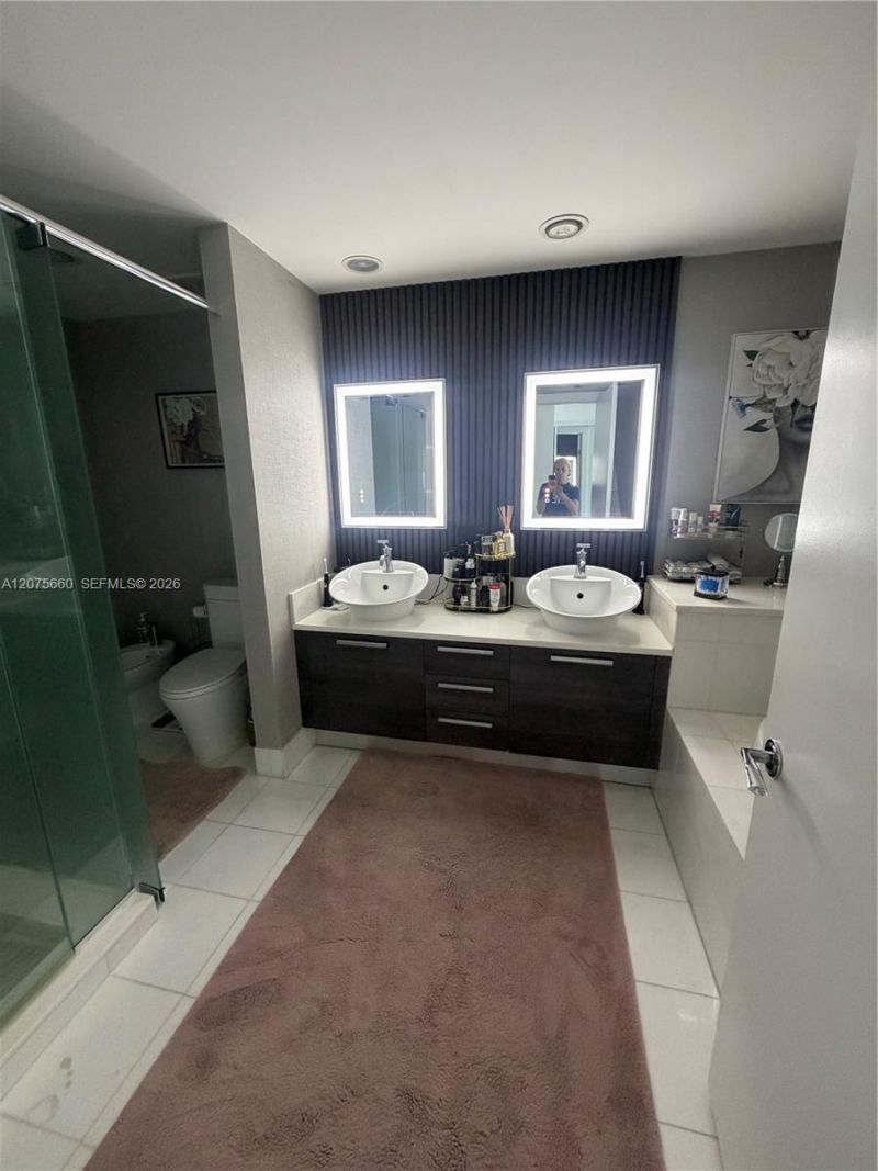 2950 NE 188th St , Unit 325, Aventura, FL 33180 Photo