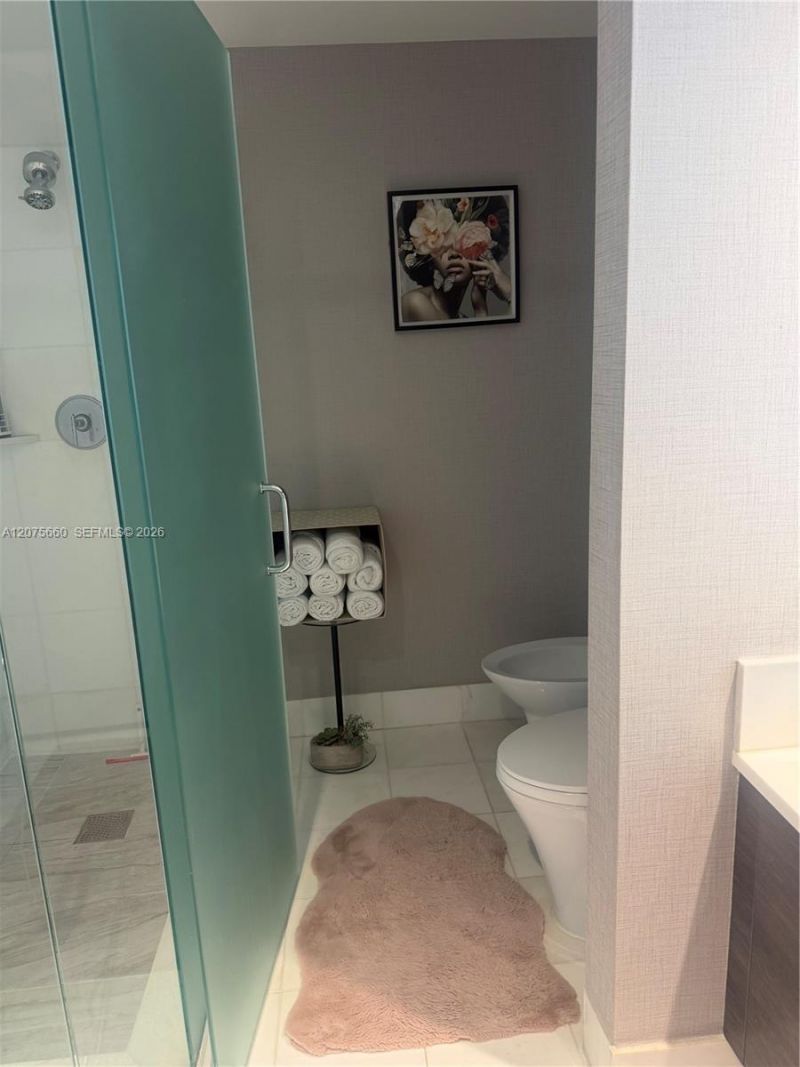 2950 NE 188th St , Unit 325, Aventura, FL 33180 Photo